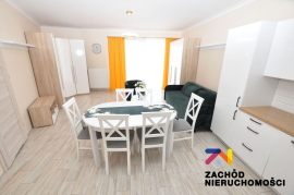 Przestronna Kawalerka 40 M2 W Apartamentowcu